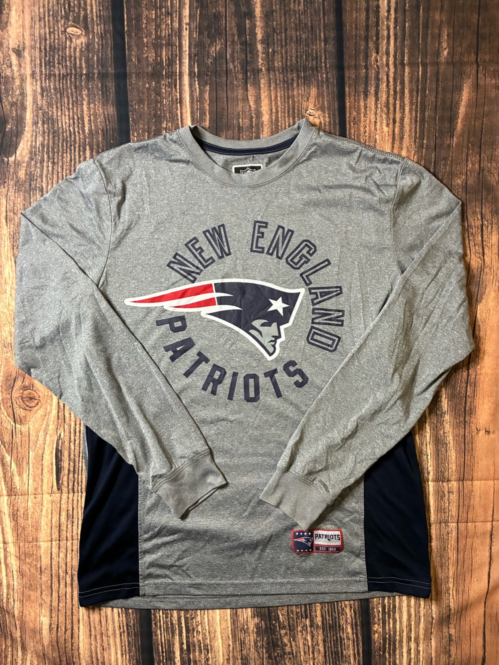 NFL Gray New England Patriots Long-Sleeve Shirt with Navy Logo